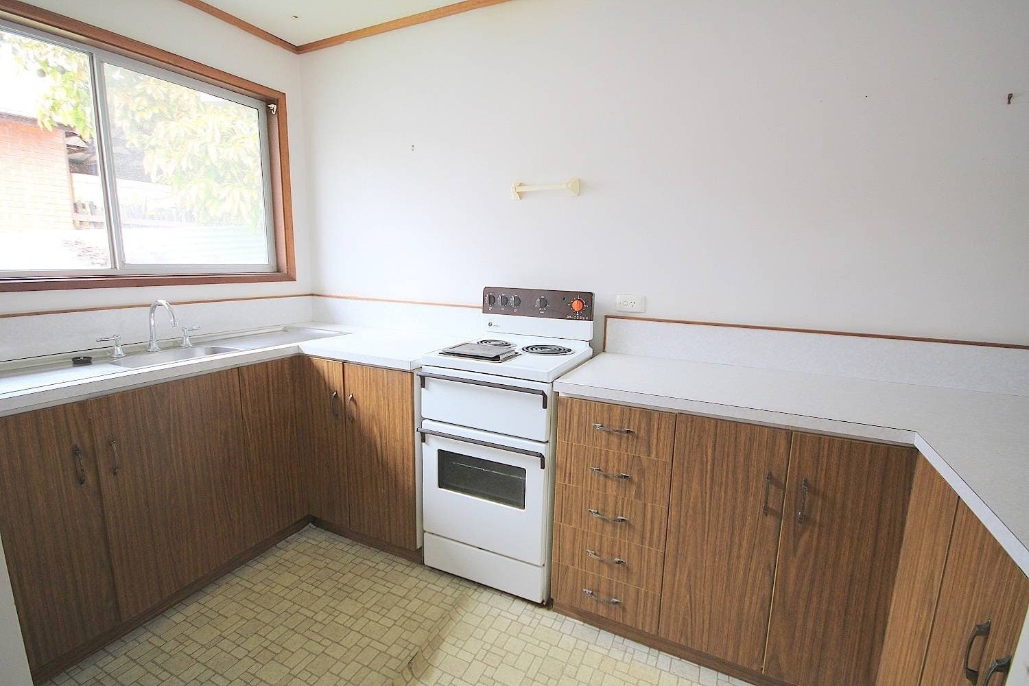 Unit 6, 1 Blue Marlin Ct, Eden, Eden - Thumbnail 5