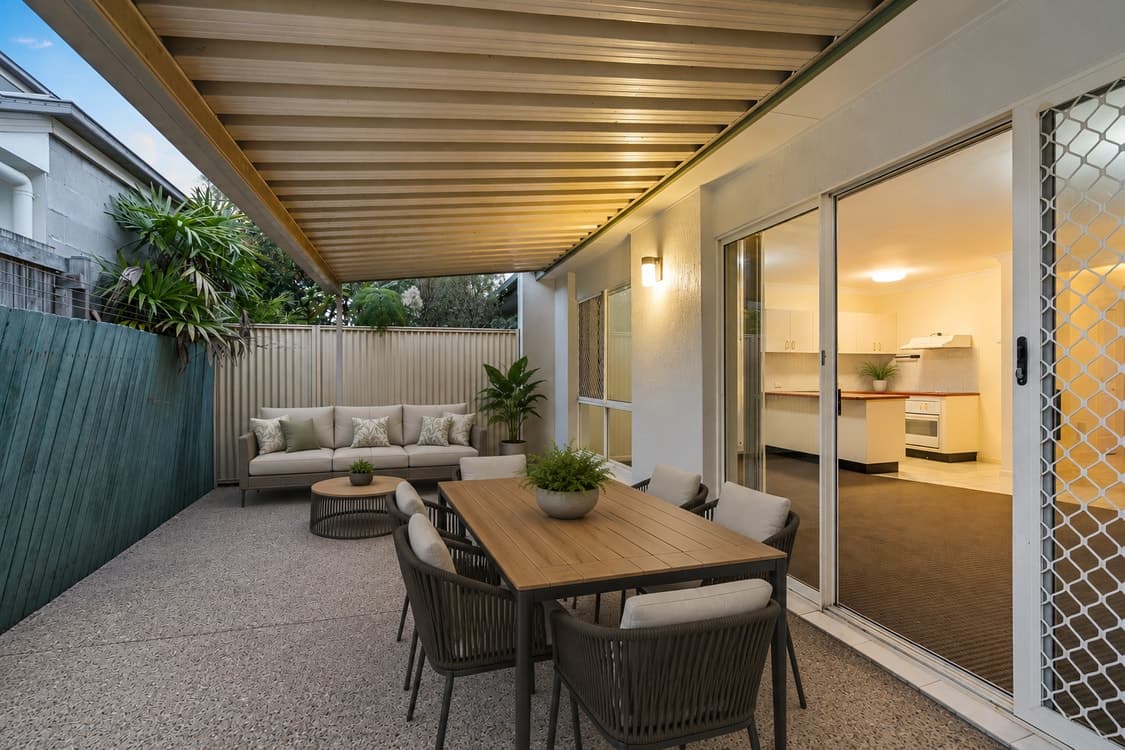 2/155 Pine Street, WYNNUM, QLD 4178, Wynnum - Thumbnail 3