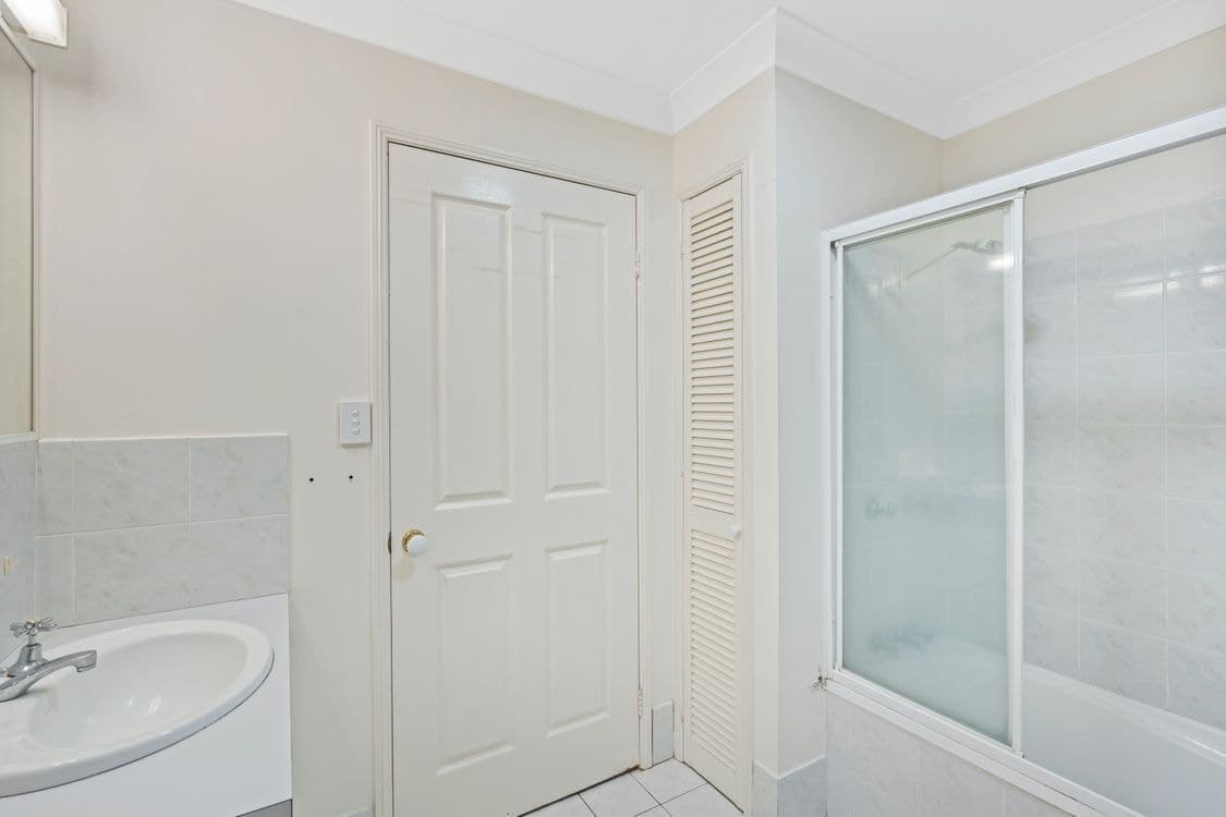 2/155 Pine Street, WYNNUM, QLD 4178, Wynnum - Thumbnail 8