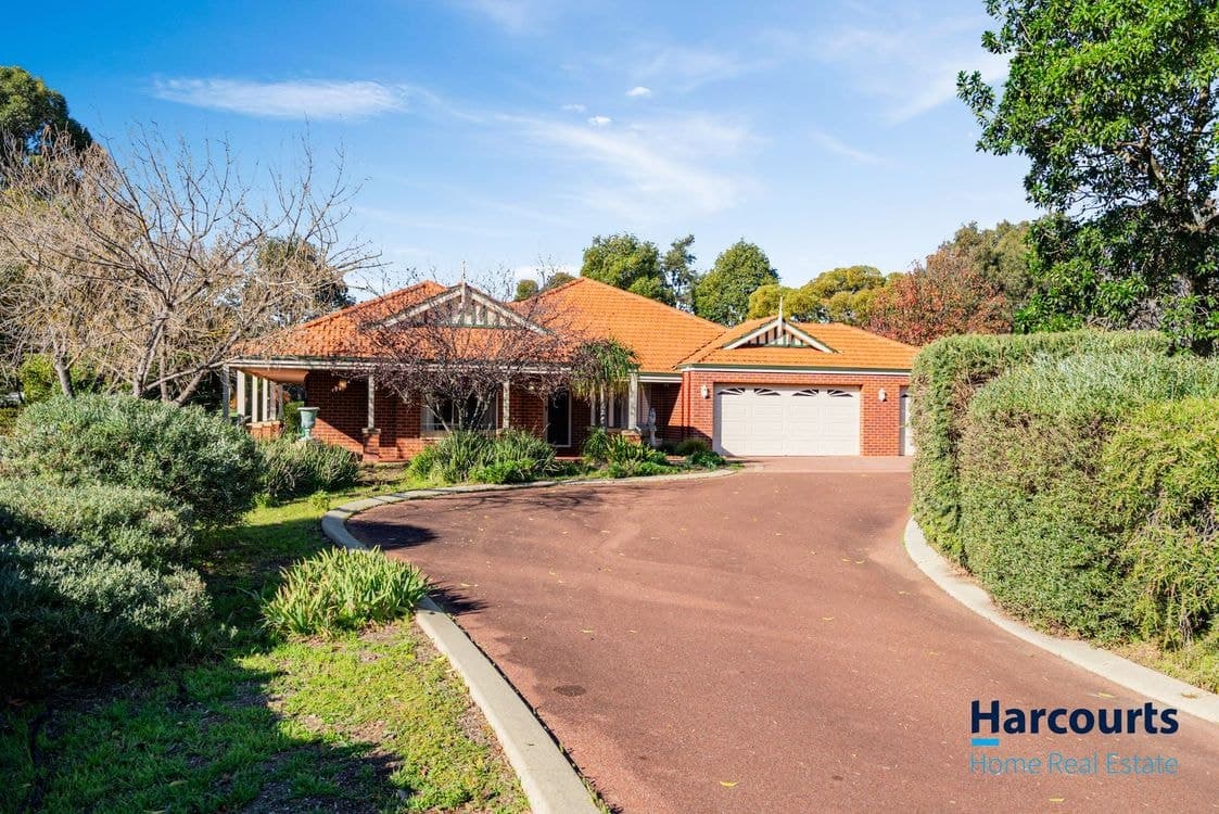 7 Coachmans Place, ROLEYSTONE, WA 6111, Roleystone - Image 1