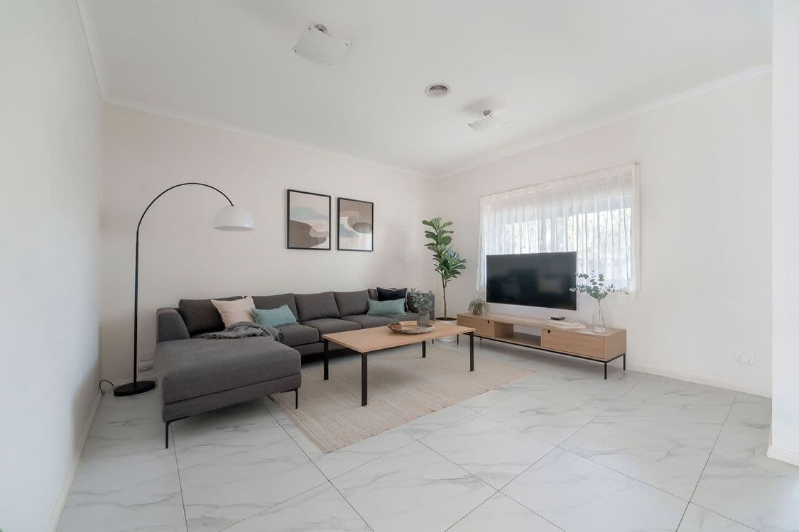 55 Santa Cruz Boulevard, ROXBURGH PARK, VIC 3064, Roxburgh Park - Thumbnail 4
