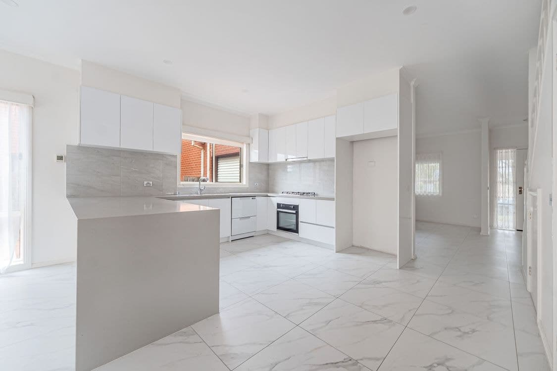 55 Santa Cruz Boulevard, ROXBURGH PARK, VIC 3064, Roxburgh Park - Thumbnail 6