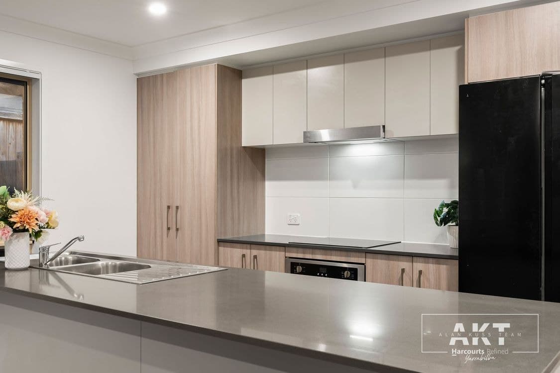 15 Griffith Street, YARRABILBA, QLD 4207, Yarrabilba - Thumbnail 4