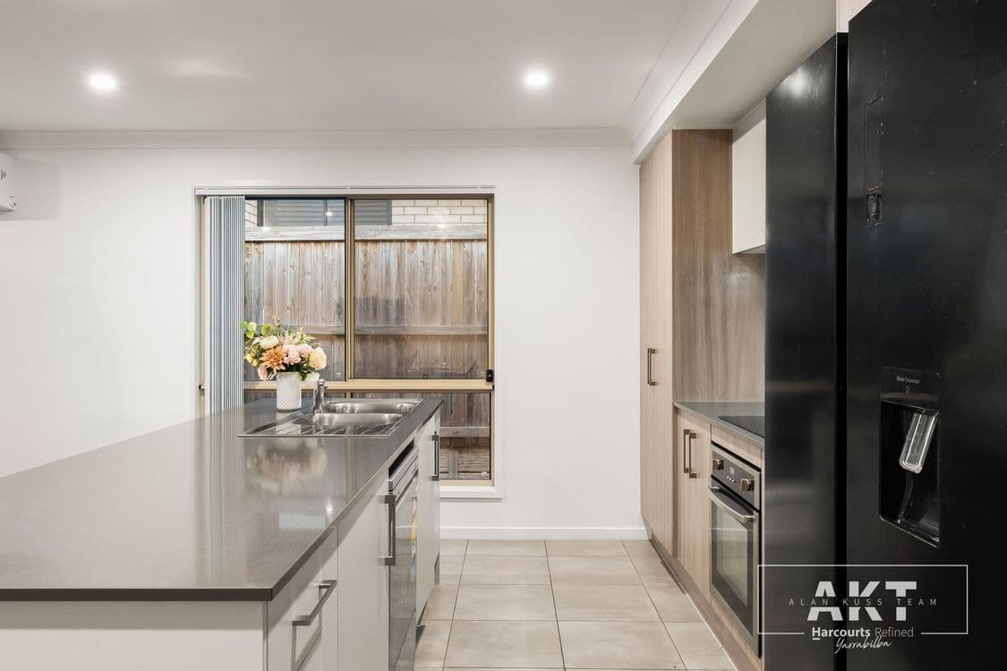 15 Griffith Street, YARRABILBA, QLD 4207, Yarrabilba - Thumbnail 5