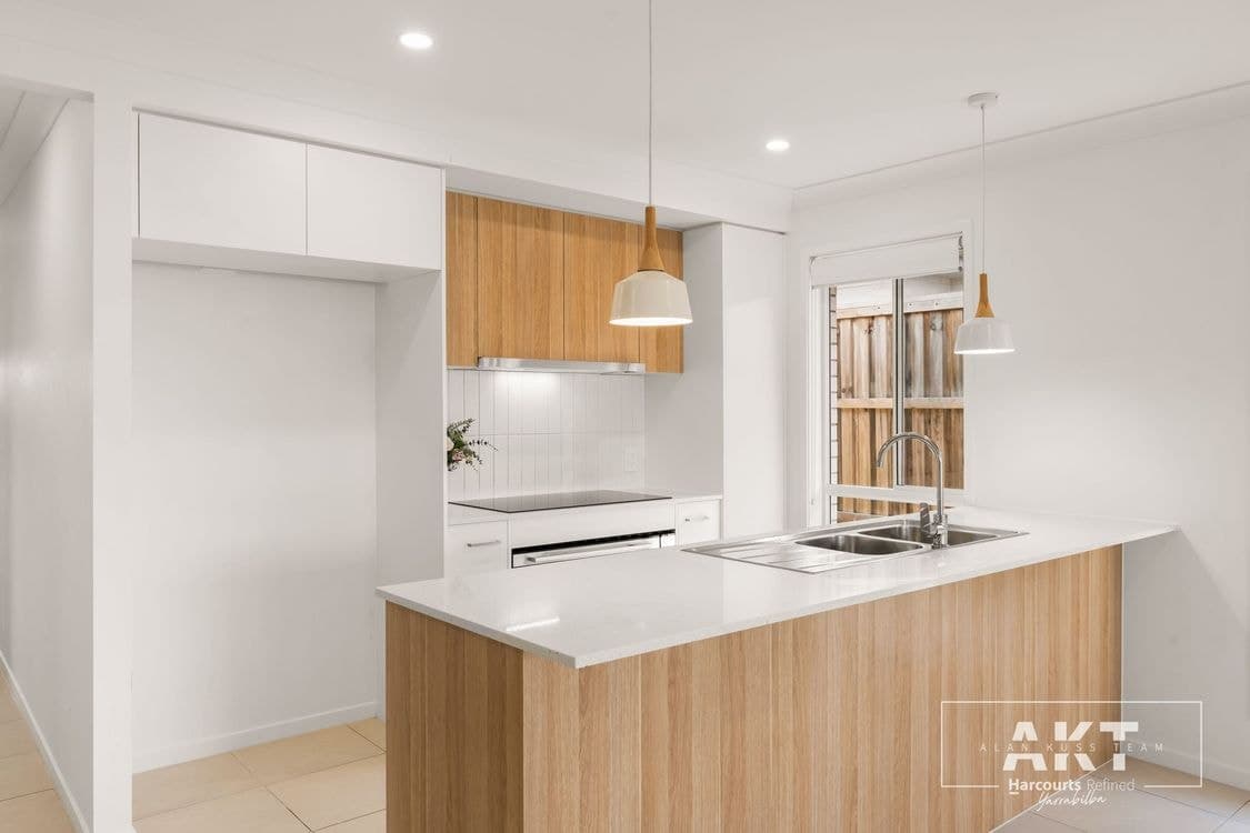 82 Hallstatt Avenue, JIMBOOMBA, QLD 4280, Jimboomba - Thumbnail 2