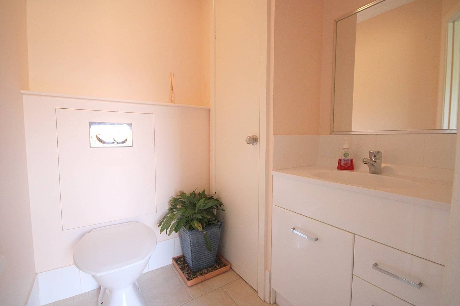 Unit 5, 9-13 Lakeside Dr, Eden, Eden - Thumbnail 7