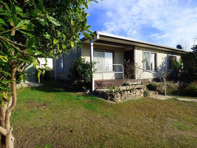 Unit 7, 1-5 Blue Marlin Court, Eden, Eden - Image 1