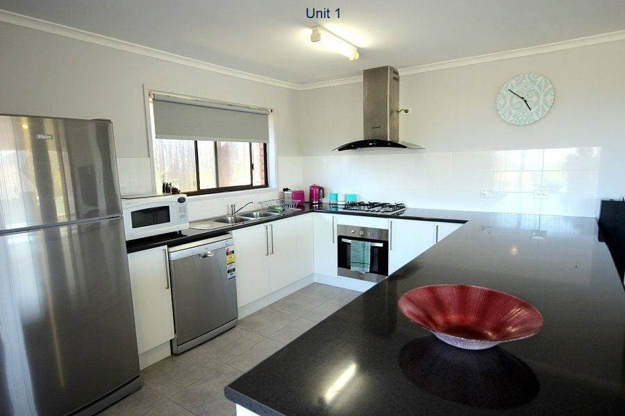 9 Wellings Court, Eden - Thumbnail 3