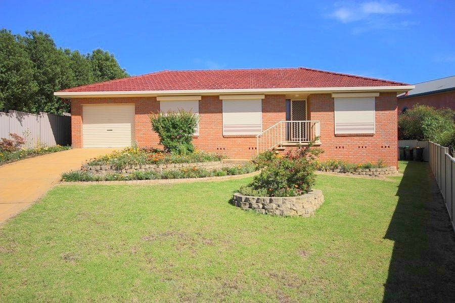 14 Blue Marlin Court, Eden, Eden - Image 1