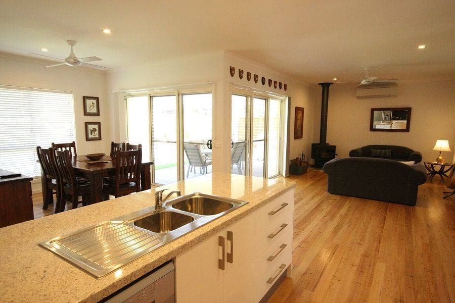 34 Marlin Avenue, Eden, Eden - Thumbnail 2