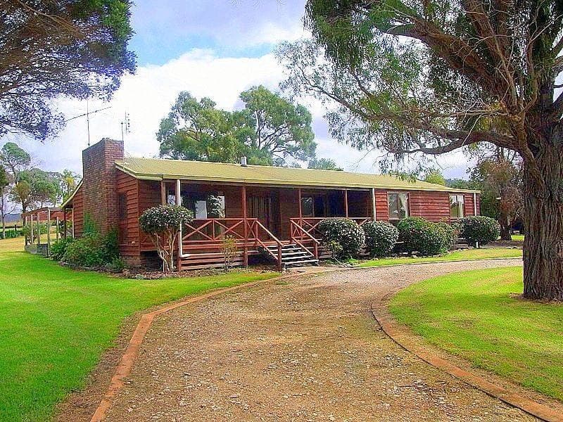 561 Back Creek Road, Lochiel, Lochiel - Image 1