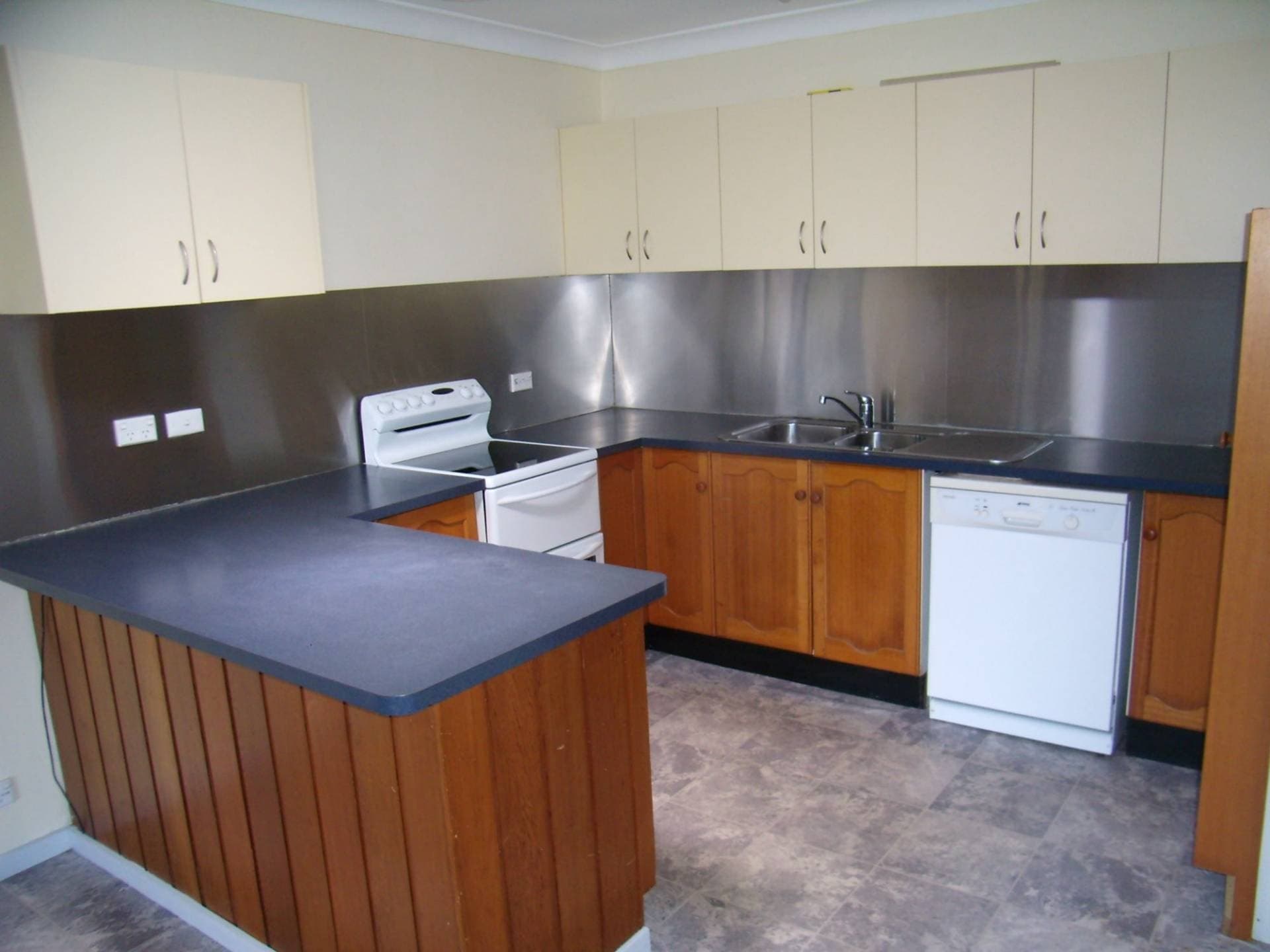 14 Maling Street, Eden, Eden - Thumbnail 2