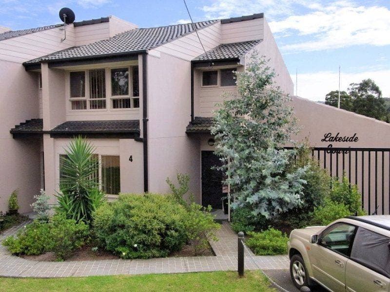 Unit 4/, 9-13 LAKESIDE Drive, Eden, Eden - Image 1