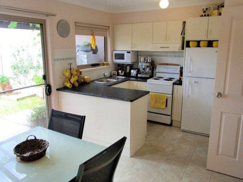 Unit 4/, 9-13 LAKESIDE Drive, Eden, Eden - Thumbnail 3
