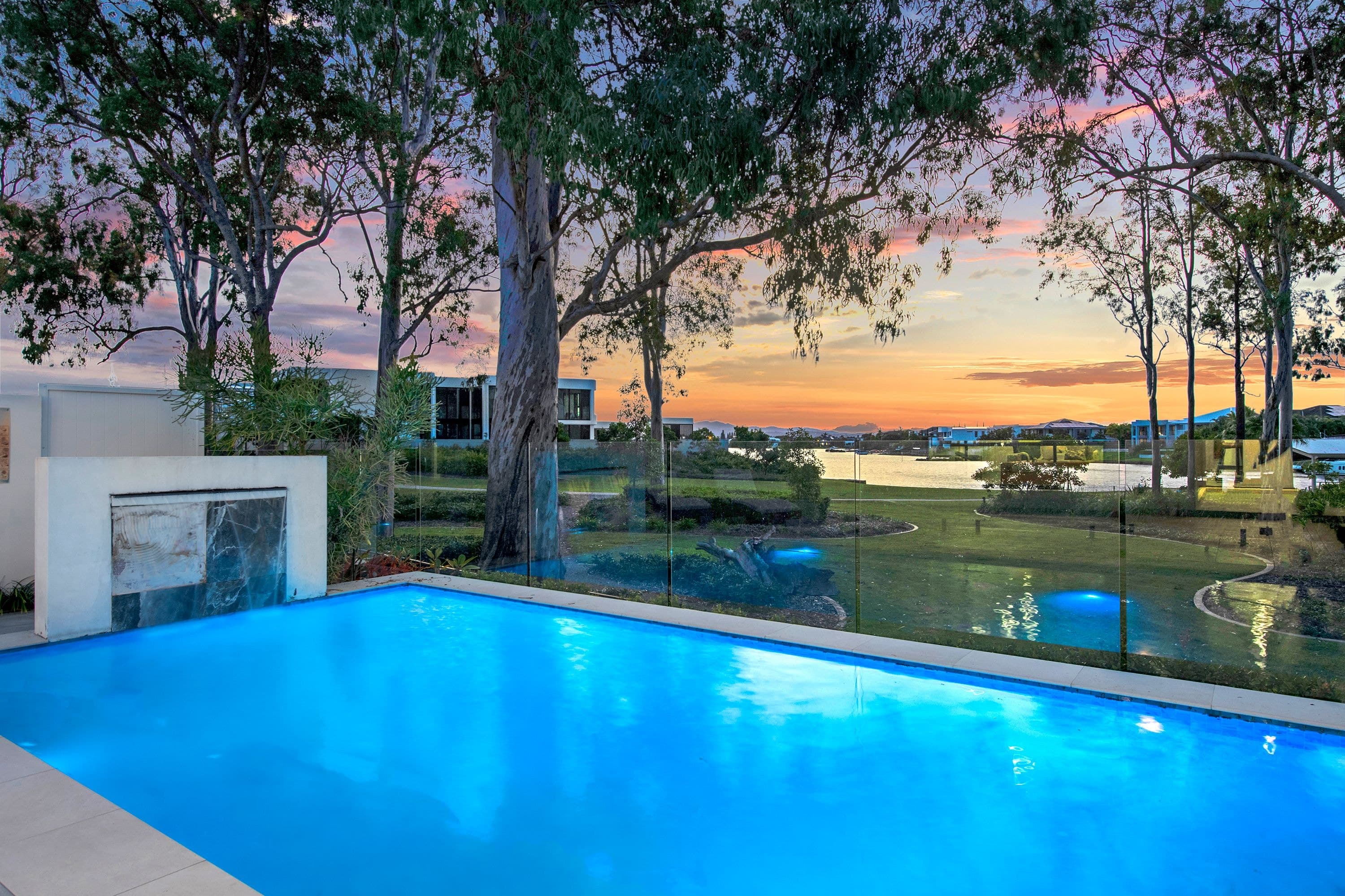 98 Lake Serenity Boulevard, Helensvale QLD 4212, Helensvale - Thumbnail 4