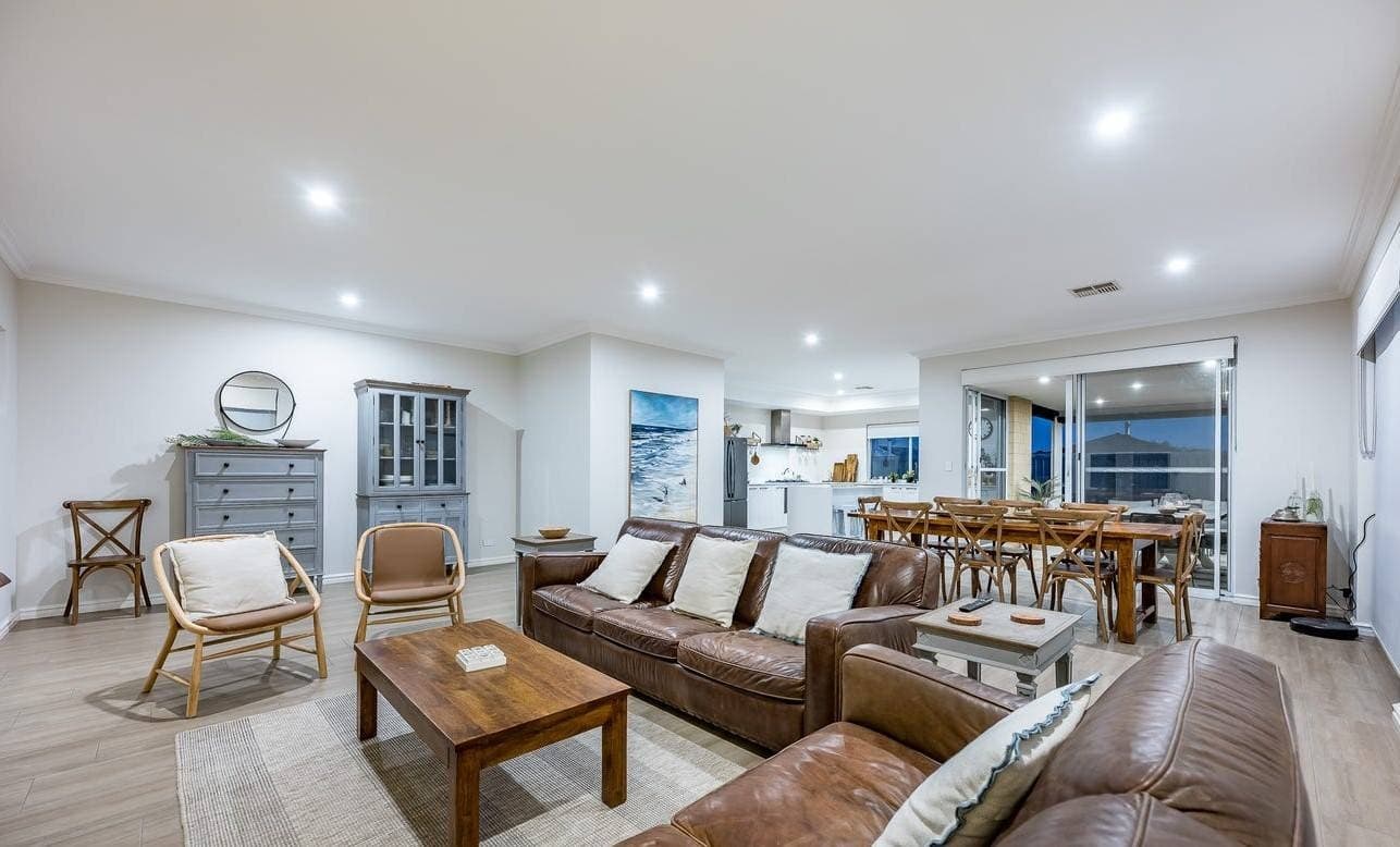 23 Maritime Drive, Jindalee - Thumbnail 3