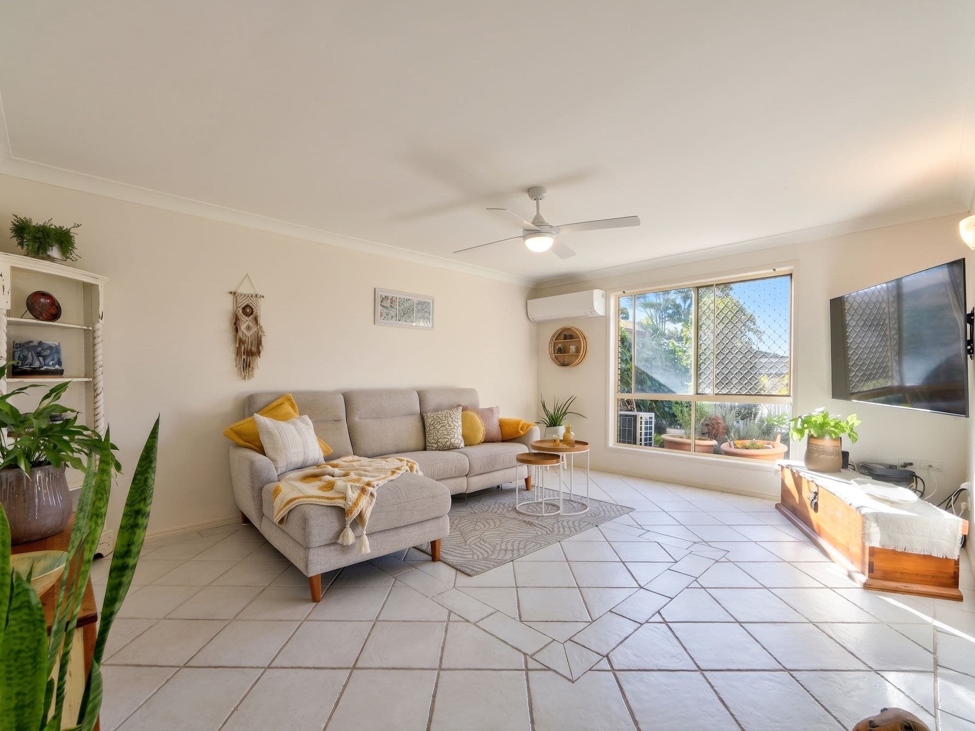 1/8 Valmai Court, Burleigh Waters QLD 4220, Burleigh Waters - Thumbnail 6