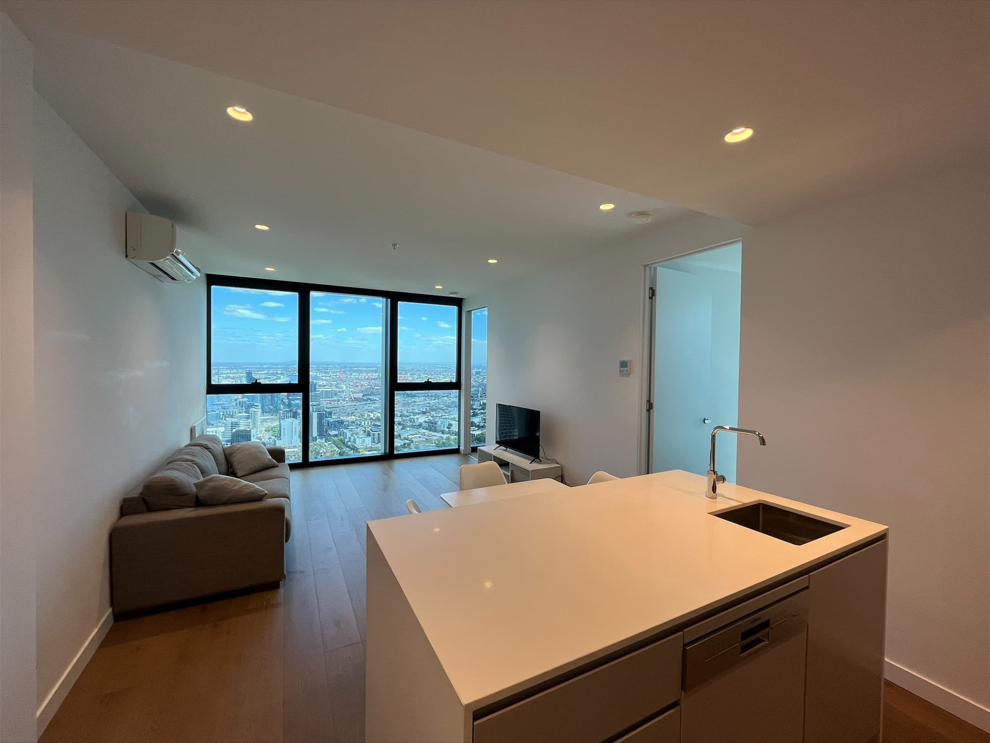 5509/462 Elizabeth St MELBOURNE, VIC, Melbourne - Image 1