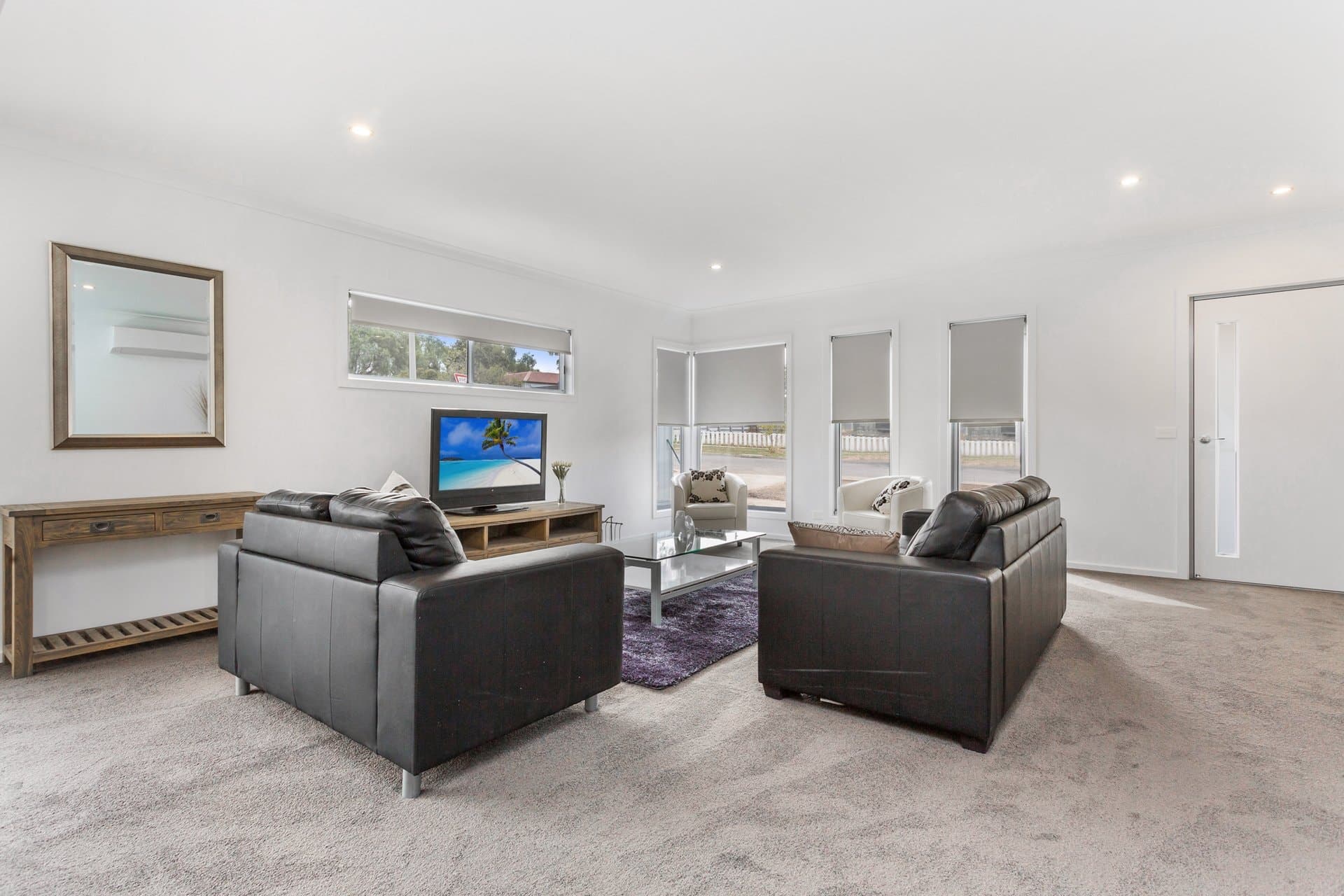 13 Gundry Street, LONG GULLY VIC 3550, Long Gully - Thumbnail 2