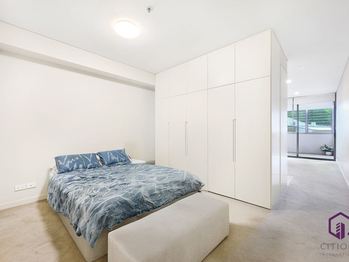 102 / 245 Pacific Highway, North..., NSW, North... - Thumbnail 5