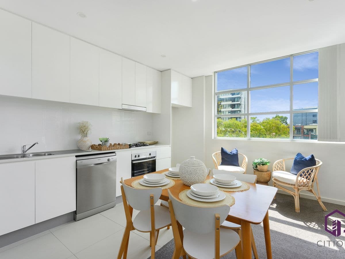 26 / 4 Browne Parade, Liverpool, NSW, Liverpool - Thumbnail 4