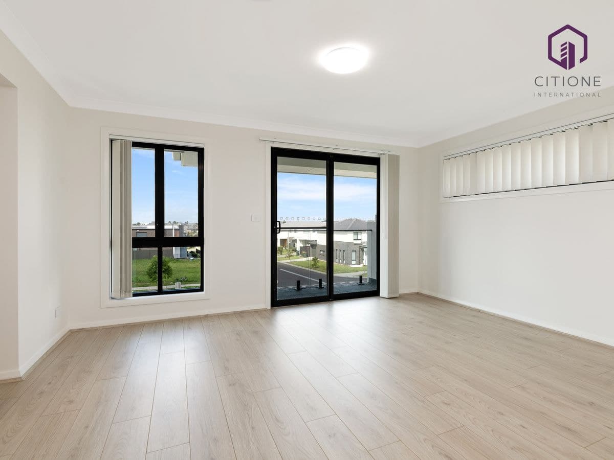 10 Tussock Avenue, Cobbitty, NSW, Cobbitty - Thumbnail 6