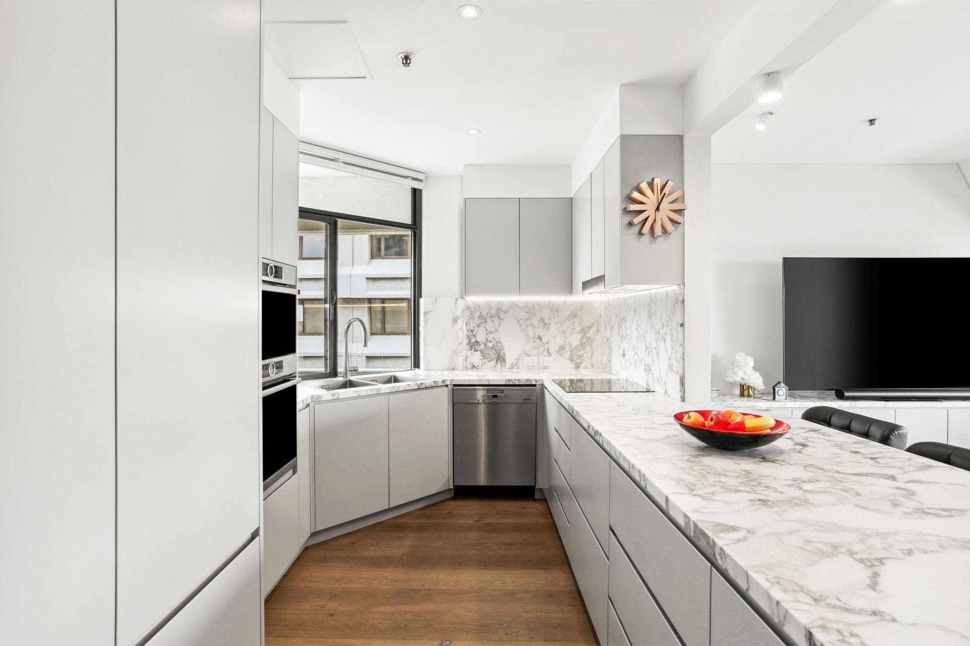 2402/187 Liverpool Street, Sydney NSW, Sydney - Thumbnail 4