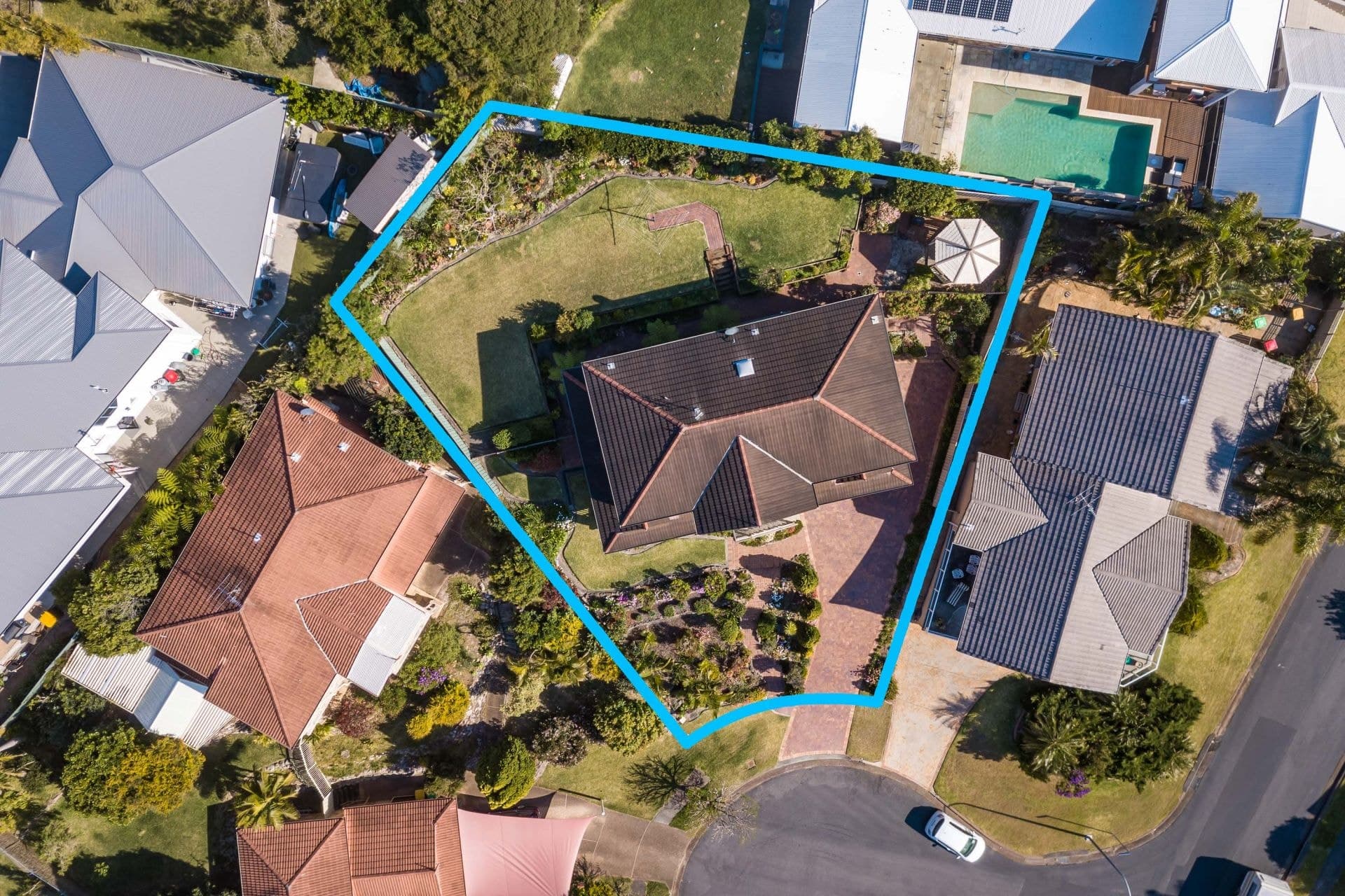 4 Gem Close, Caves Beach - Image 1
