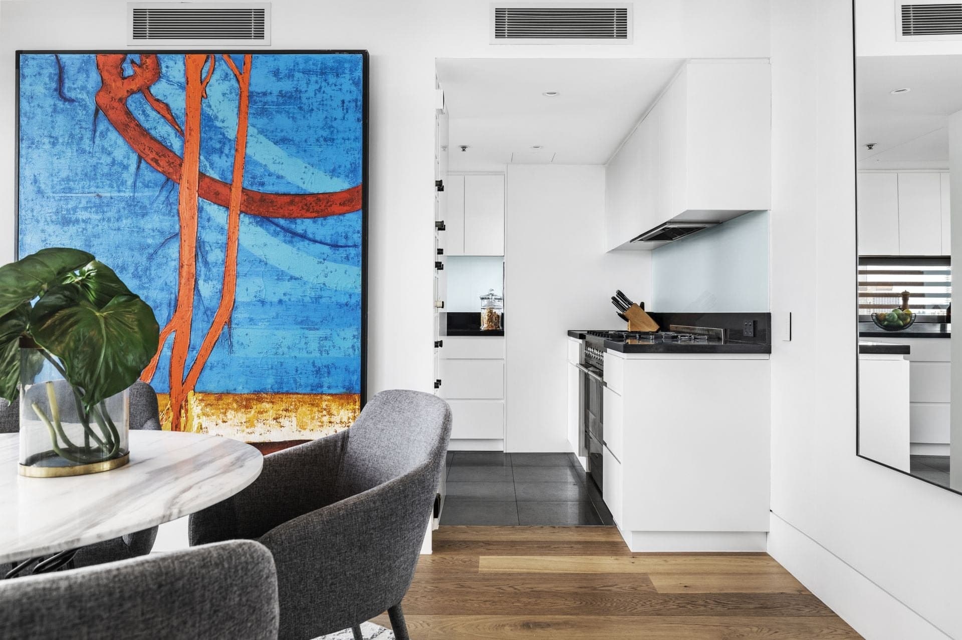 60/155 Macquarie Street, Sydney NSW, Sydney - Thumbnail 3