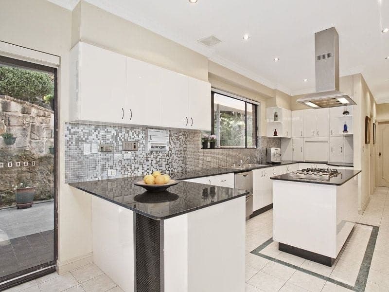 5 Emerstan Drive, CASTLE COVE NSW, Castle Cove - Thumbnail 4