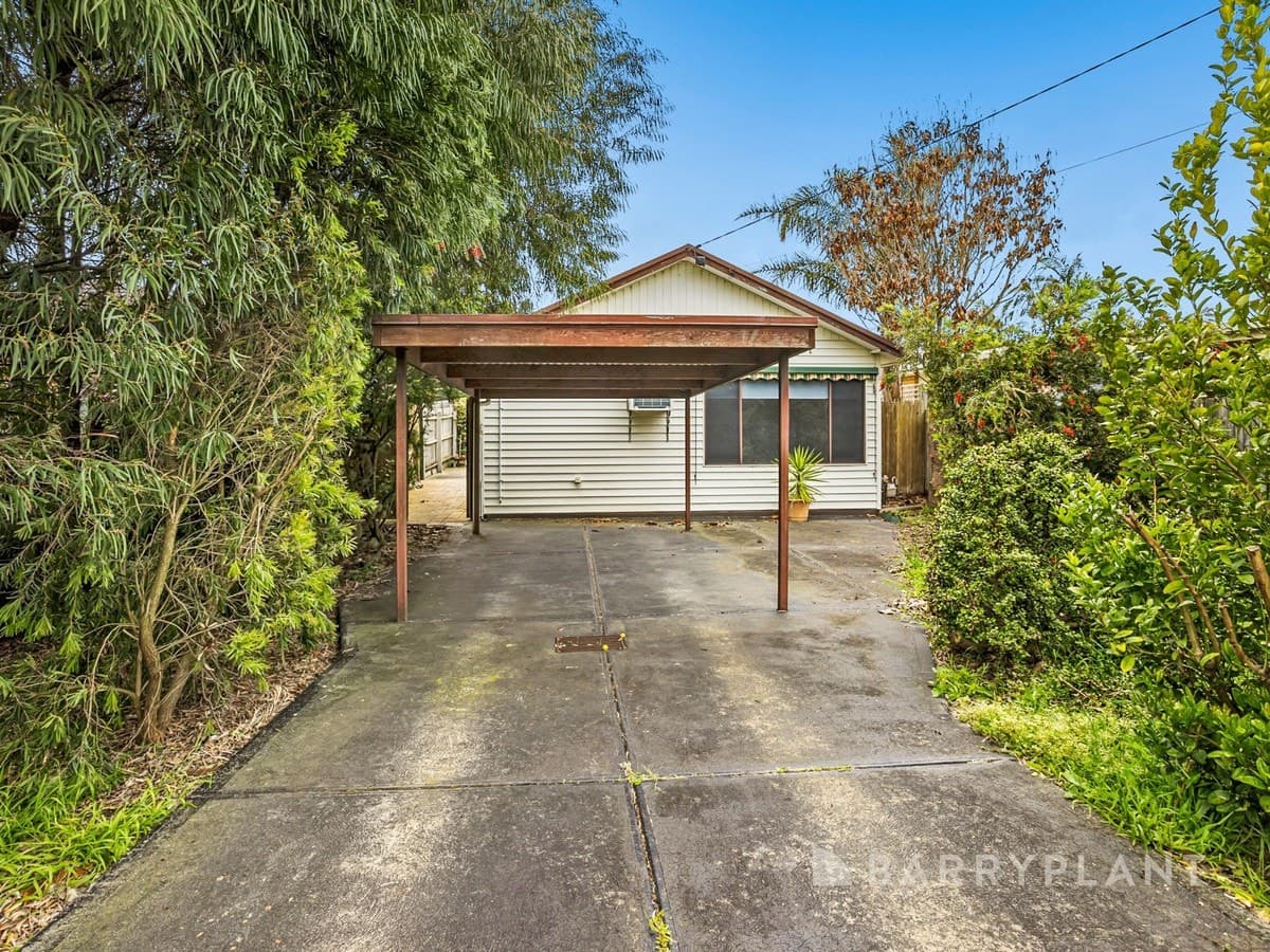 151 Seventh Avenue, Rosebud, VIC 3939, Rosebud - Thumbnail 2