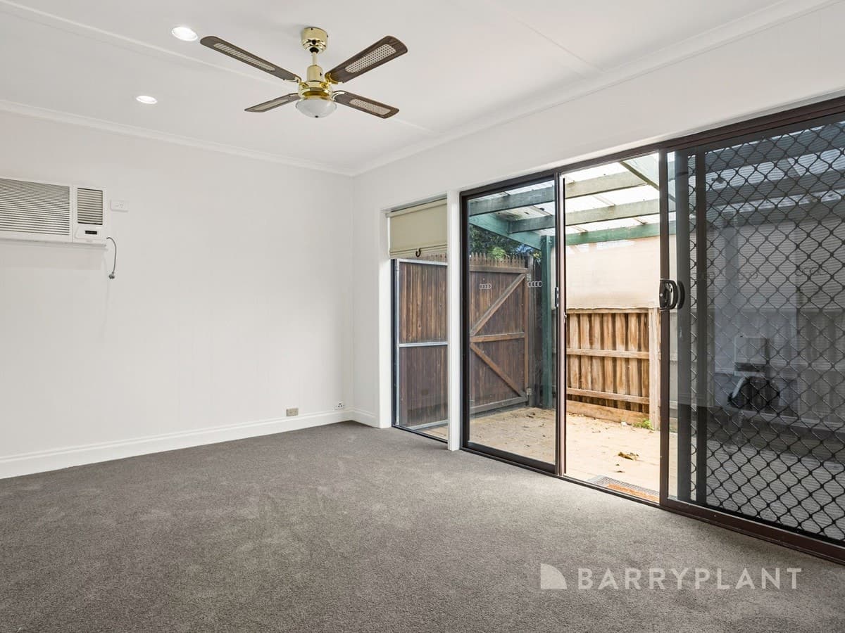 151 Seventh Avenue, Rosebud, VIC 3939, Rosebud - Thumbnail 3