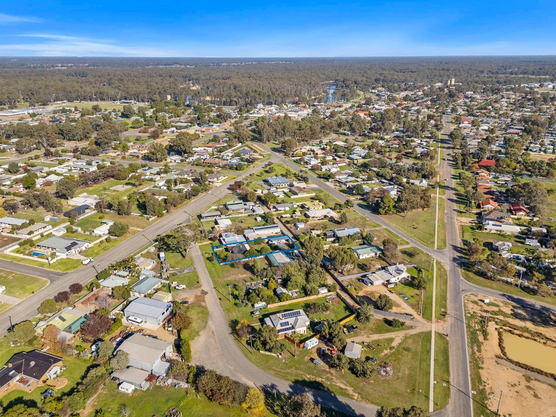 13 Parkes Street, Tocumwal, Tocumwal - Thumbnail 3