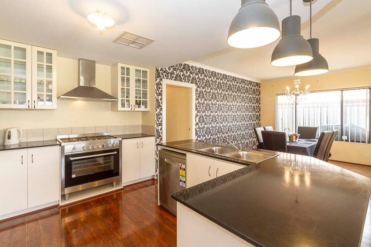 4 Varley Crest, Landsdale, WA 6065, Landsdale - Thumbnail 6