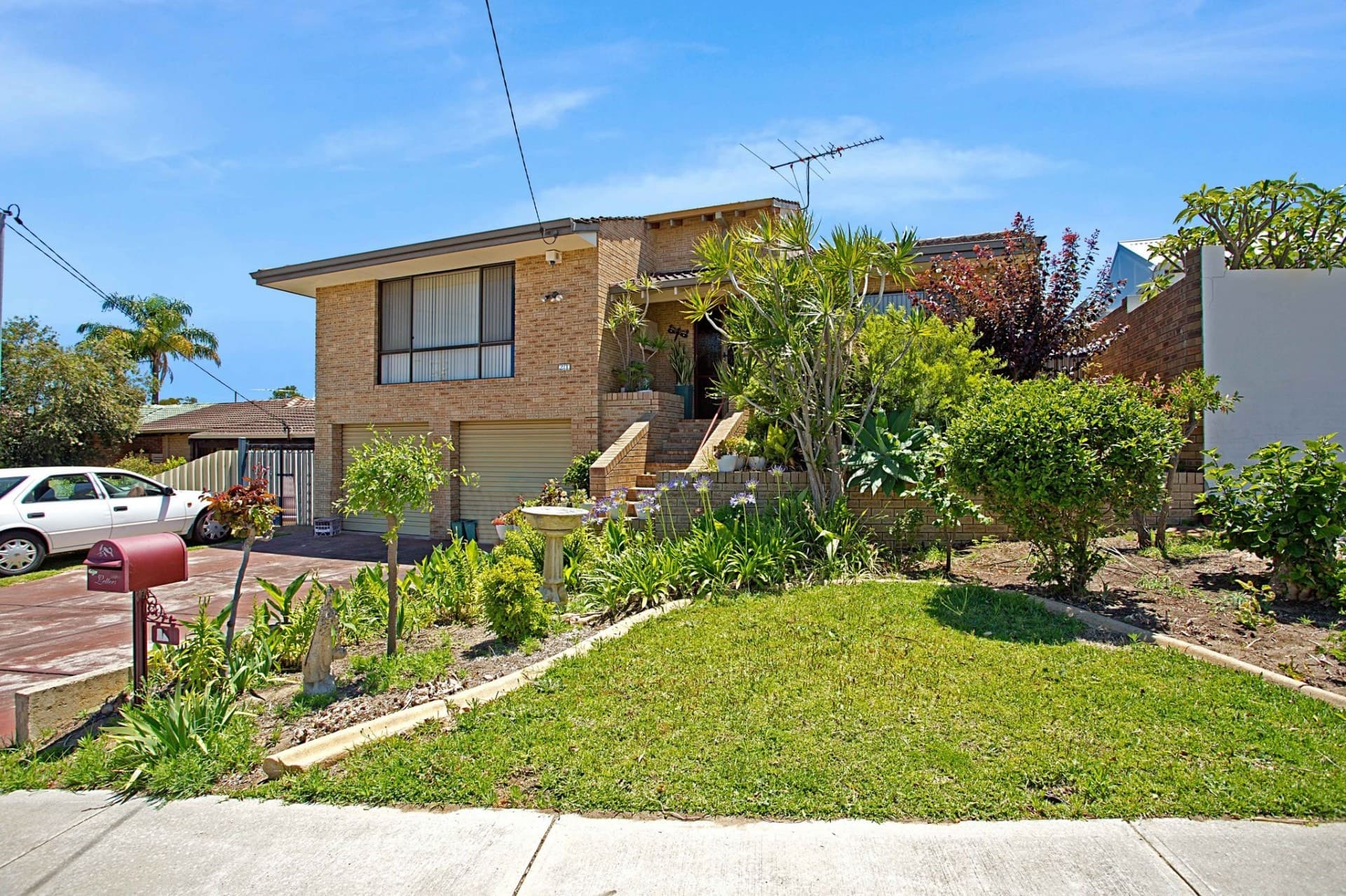 21 Camelot Street, Carine, WA 6020, Carine - Thumbnail 2