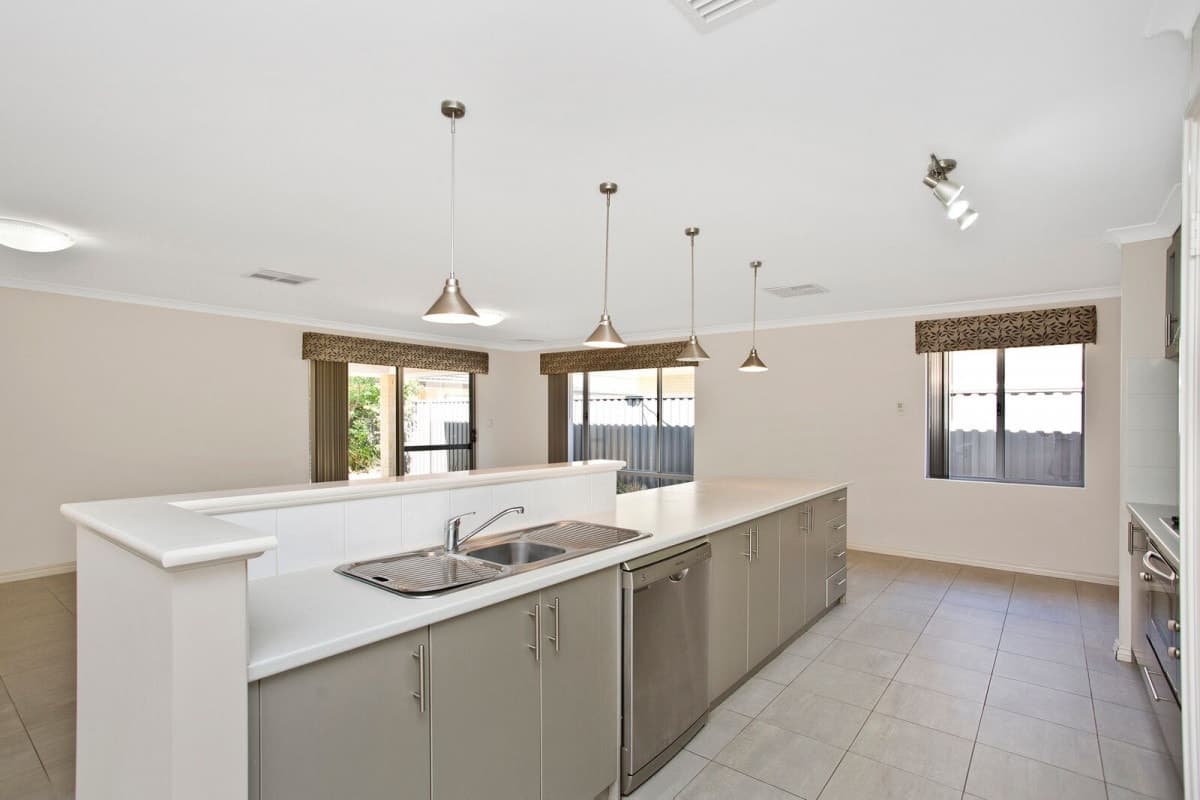 18 Winterthur Street, Landsdale, WA 6065, Landsdale - Thumbnail 4