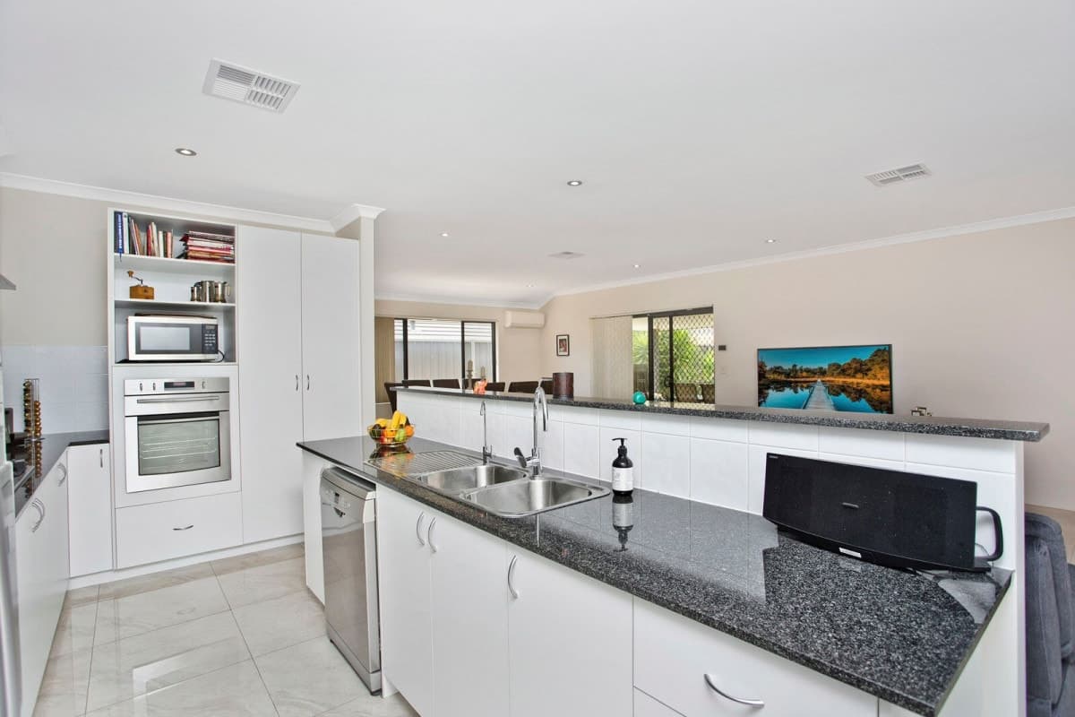 9 Halecroft Street, Landsdale, WA 6065, Landsdale - Thumbnail 3