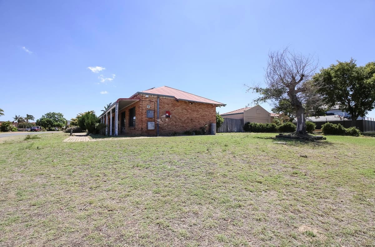 84 Queensway Road, Landsdale, WA 6065, Landsdale - Thumbnail 4
