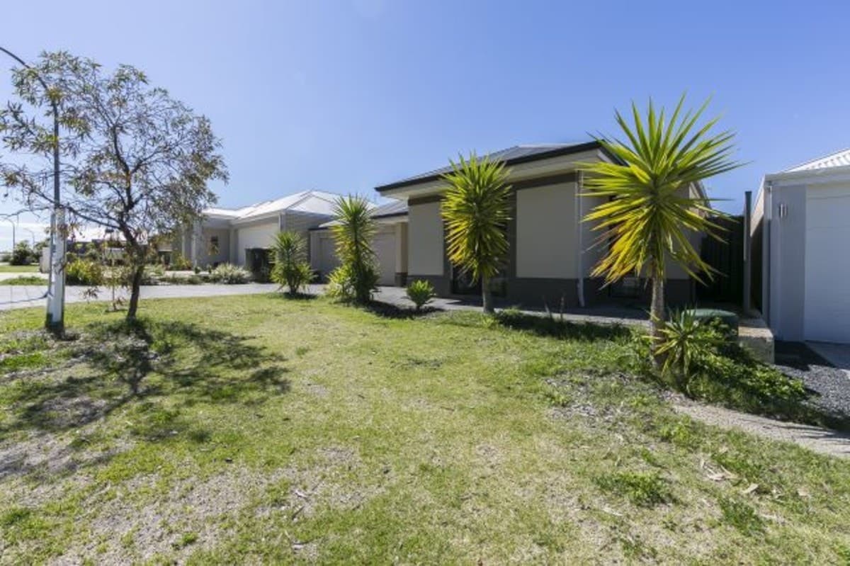 32 Babylon Bend, Landsdale, WA 6065, Landsdale - Thumbnail 4