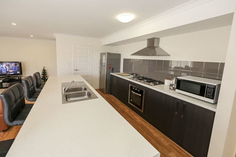 4 Merlot Way, Pearsall, WA 6065, Pearsall - Thumbnail 7