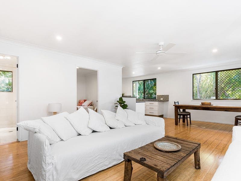 20A Royal Avenue, South Golden Beach - Thumbnail 4