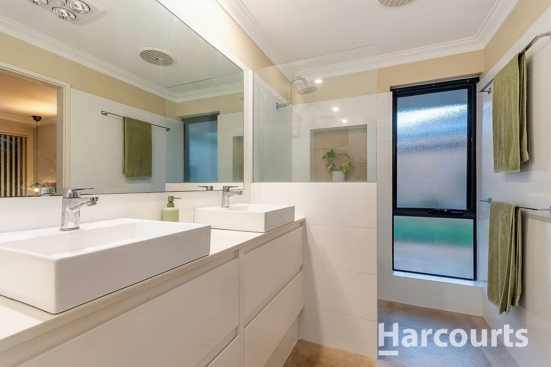 30 Orwell Crescent, WOODVALE, WA 6026, Woodvale - Thumbnail 8