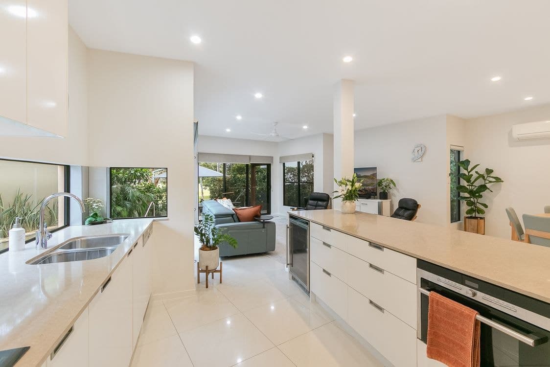 3/67 Stapylton Street, COOLANGATTA, QLD 4225, Coolangatta - Thumbnail 2