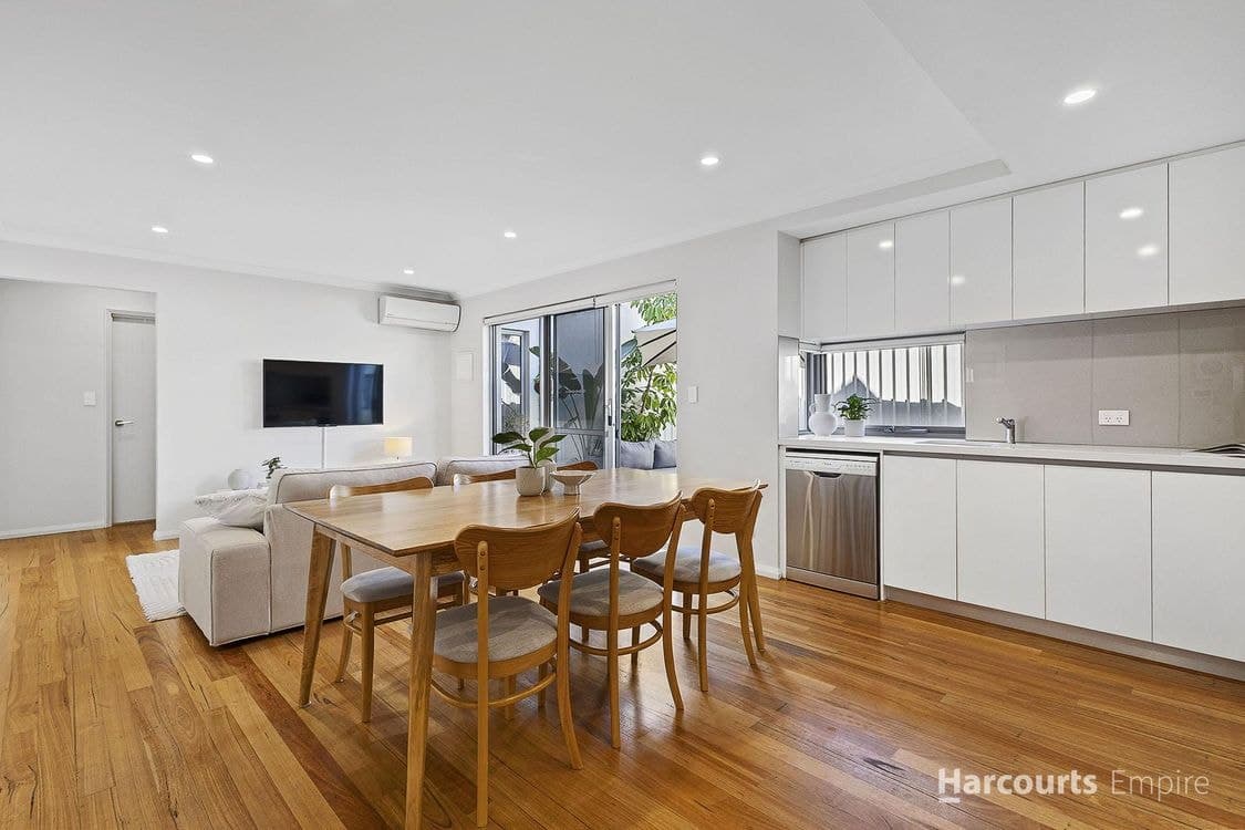 4/16 King George Street, INNALOO, WA 6018, Innaloo - Image 1