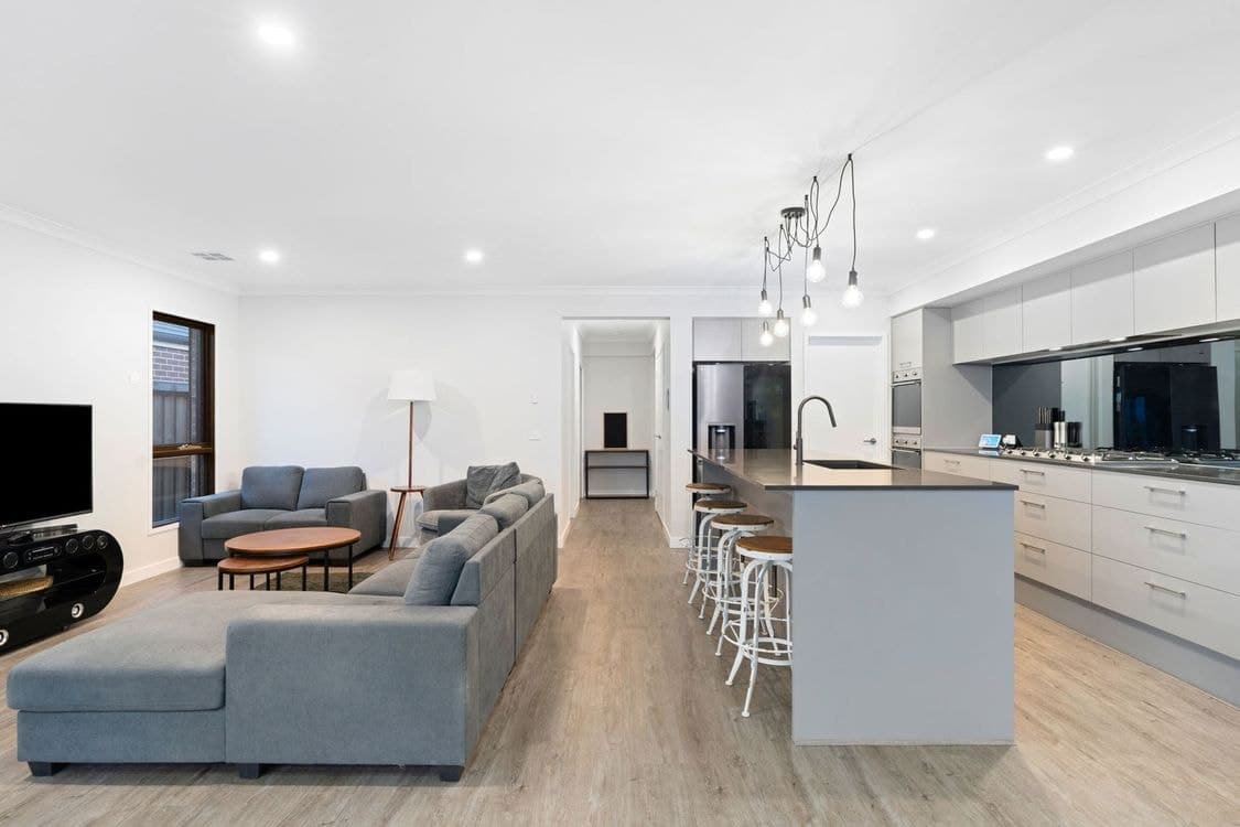 49 Parkrise Boulevard, Clyde North, VIC 3978, Clyde North - Thumbnail 4