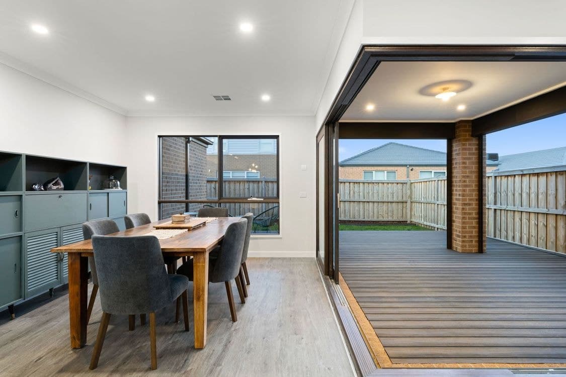 49 Parkrise Boulevard, Clyde North, VIC 3978, Clyde North - Thumbnail 5