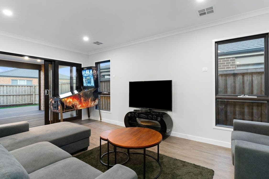 49 Parkrise Boulevard, Clyde North, VIC 3978, Clyde North - Thumbnail 6