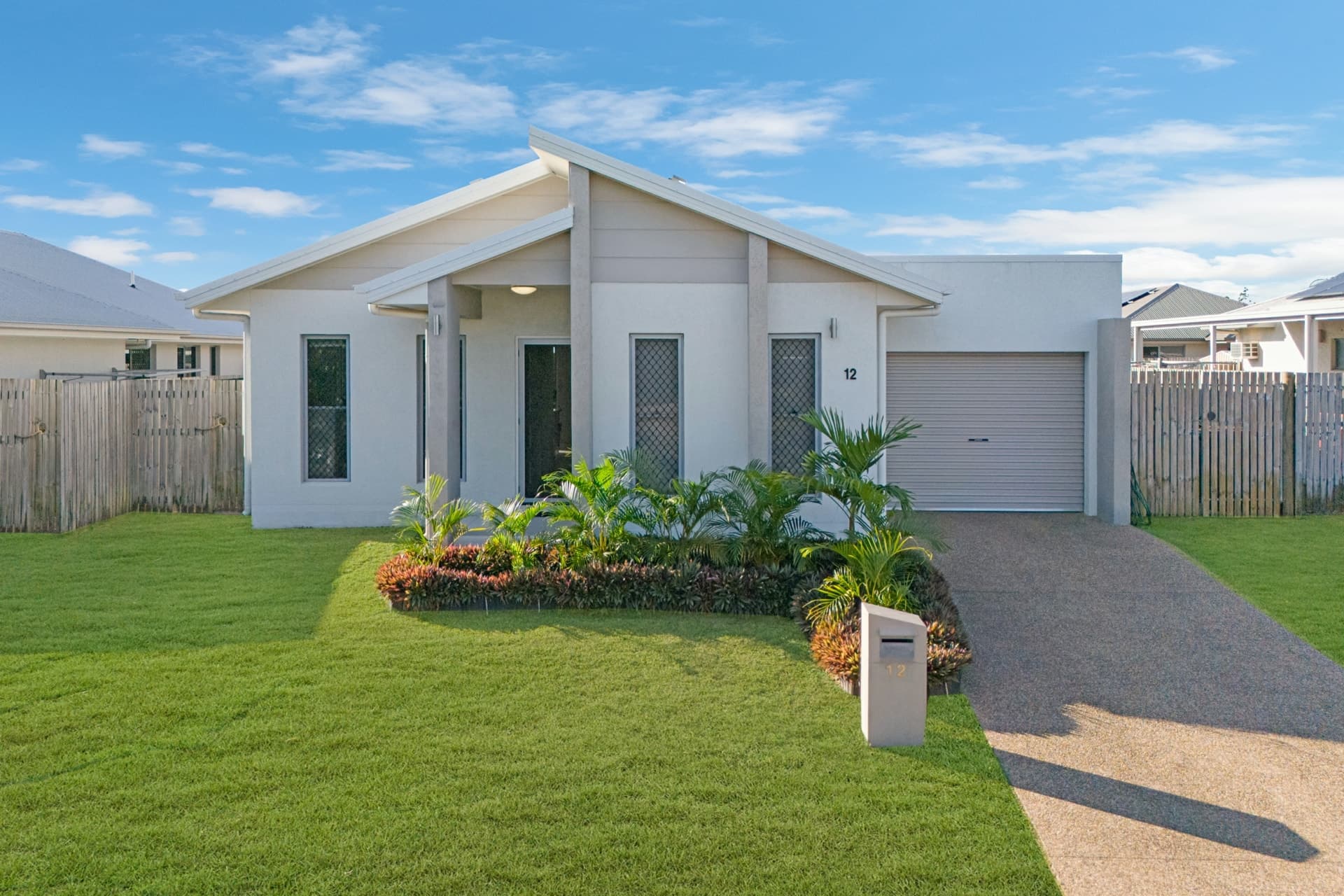 12 Yass Circuit Kelso QLD, Kelso - Image 1