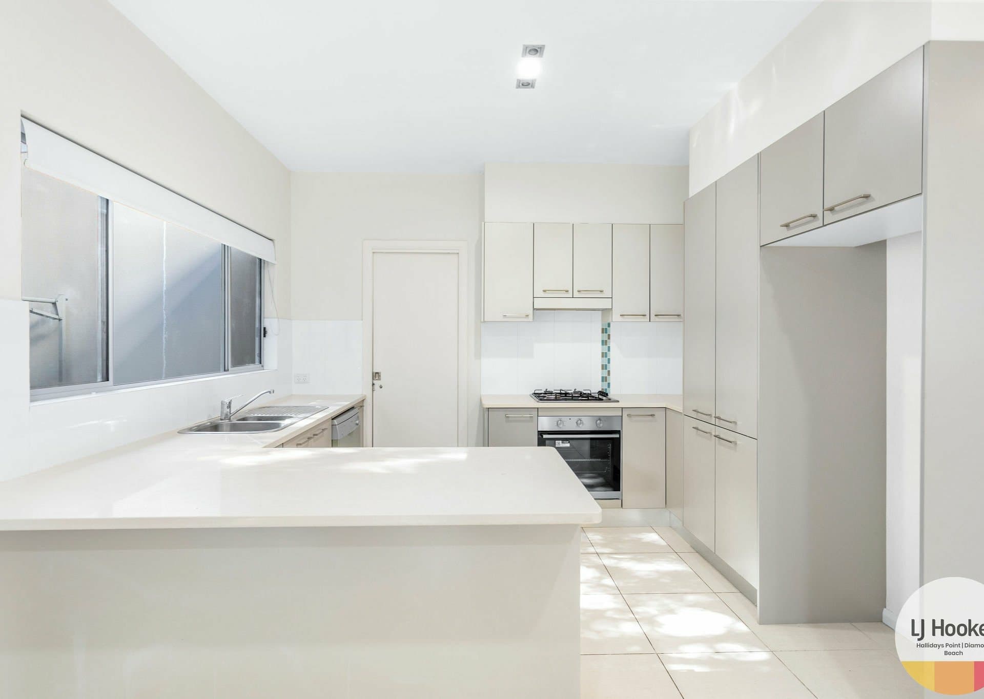 2/33-37 Emerald Drive, Diamond Beach, Diamond Beach - Thumbnail 5