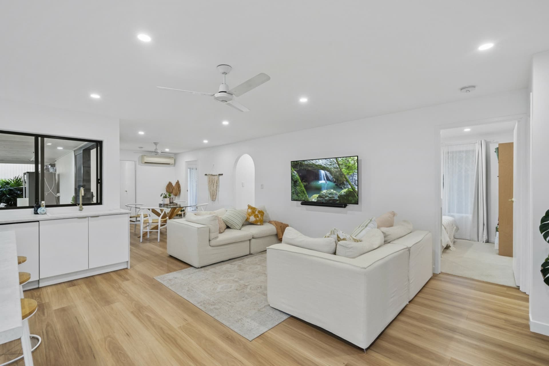 1 Amethyst Court, Carrara, Carrara - Thumbnail 6